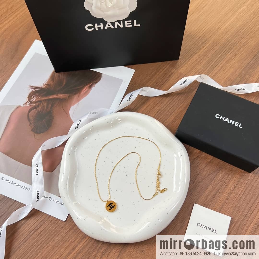 New ☑️ CHANEL Chanel double c round gold necklace
