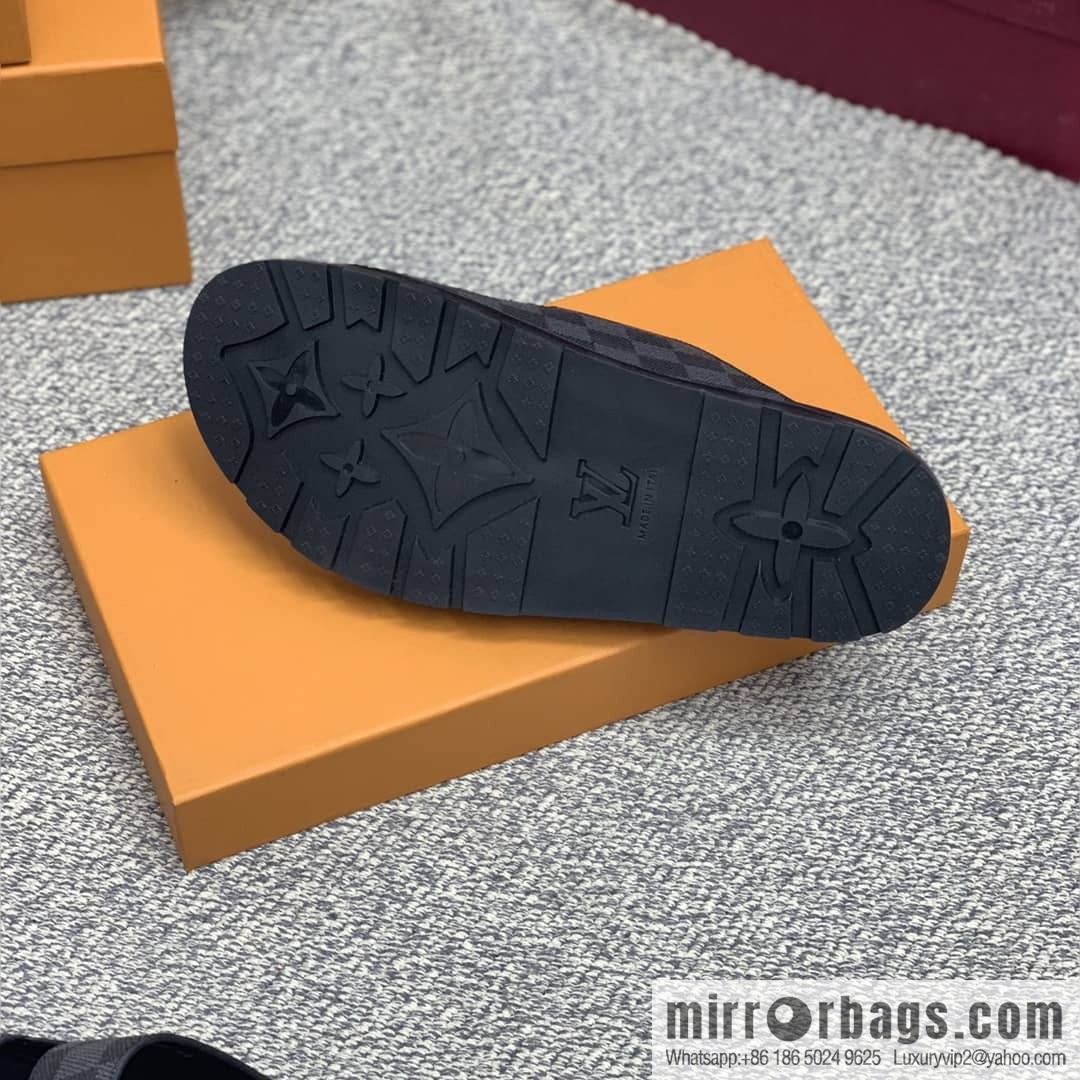 LV/Louis Vuitton features classic PVC men's sandals with black outsoles