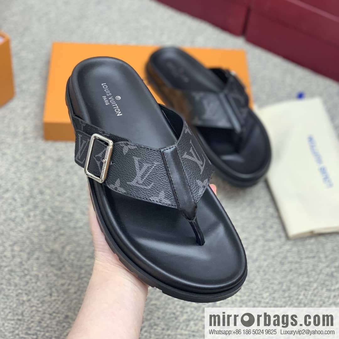 LV/Louis Vuitton features classic PVC men's sandals with black outsoles