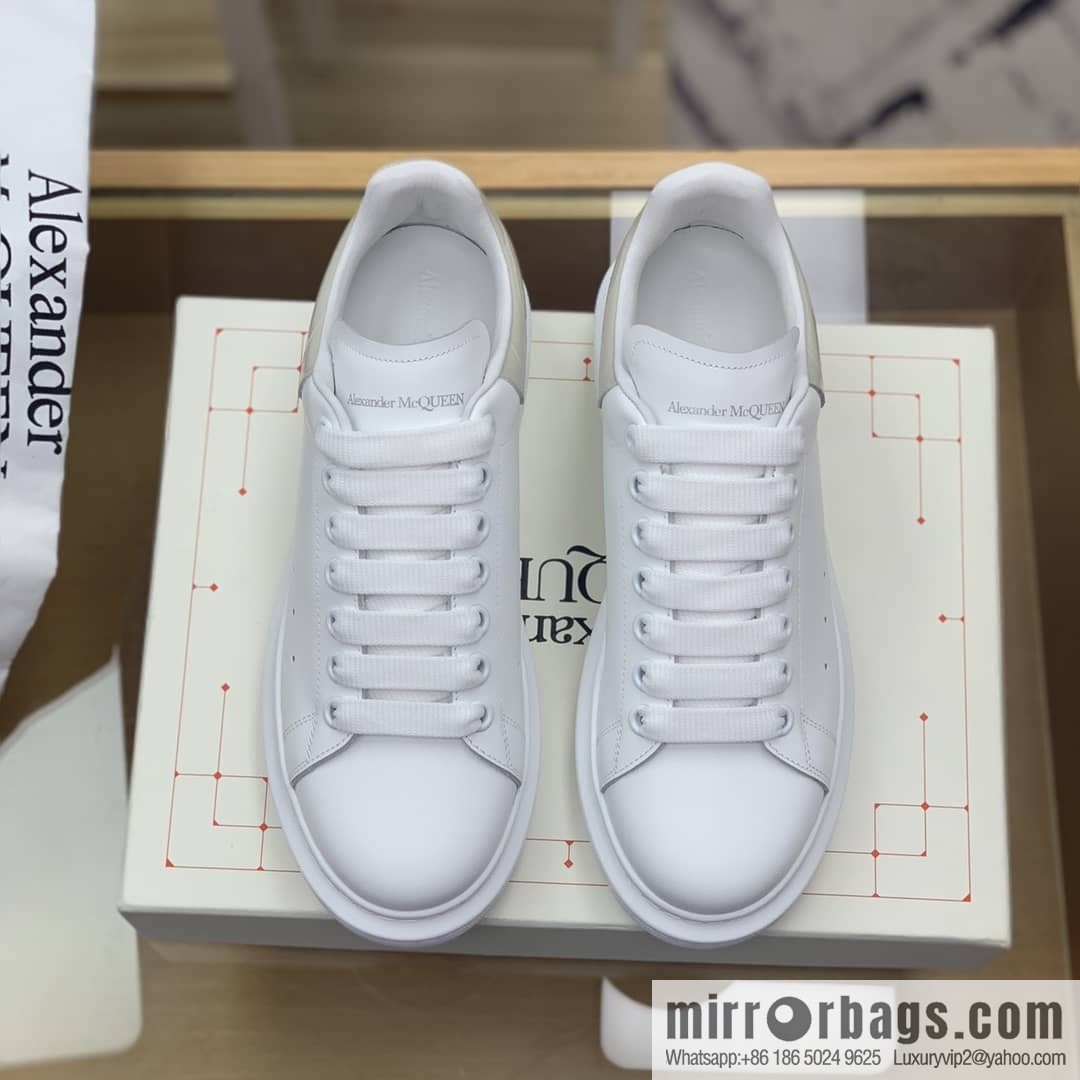 McQueen [MQ Light Gray Crocodile Tail] Upgraded MQ~ Unisex sneakers of the same style