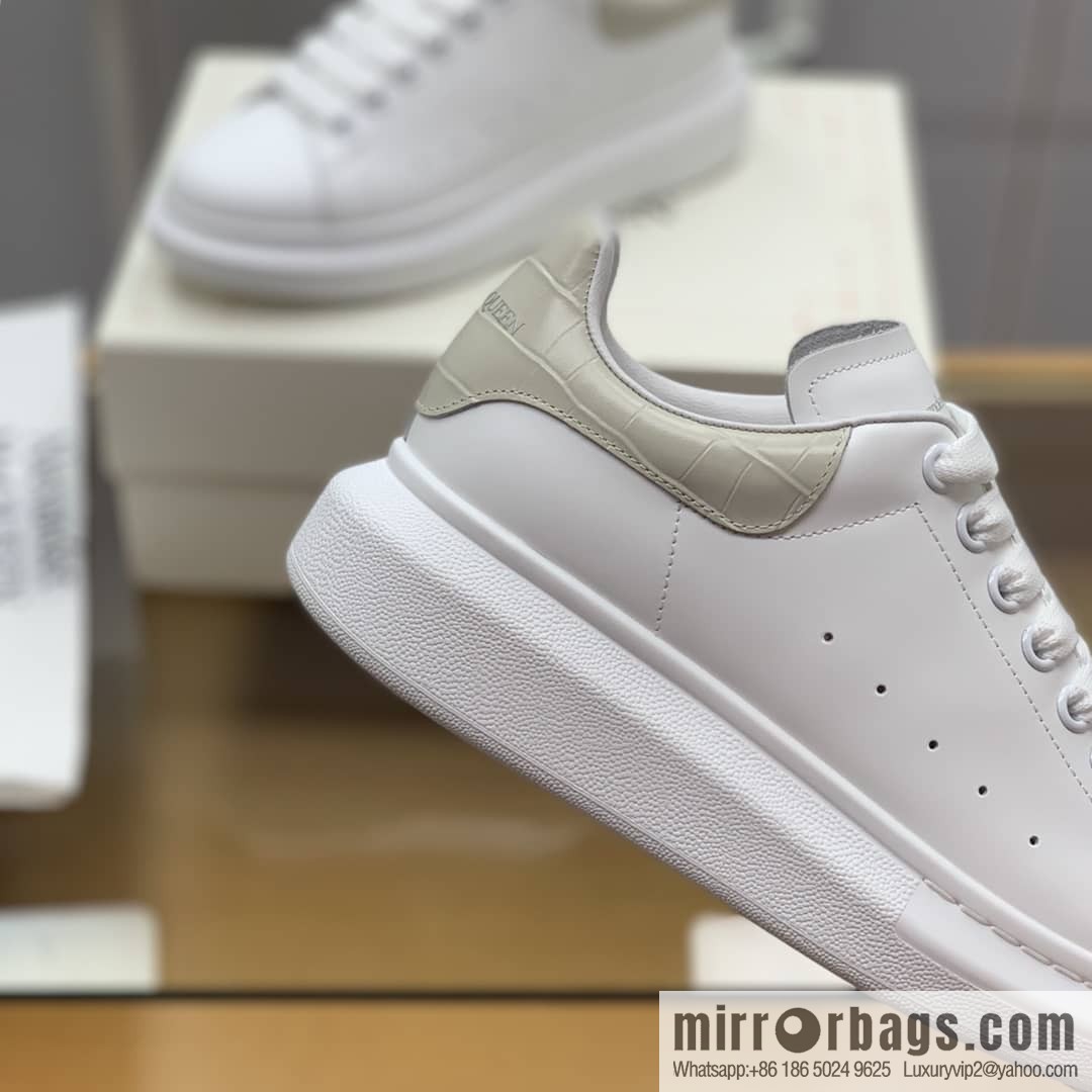 McQueen [MQ Light Gray Crocodile Tail] Upgraded MQ~ Unisex sneakers of the same style
