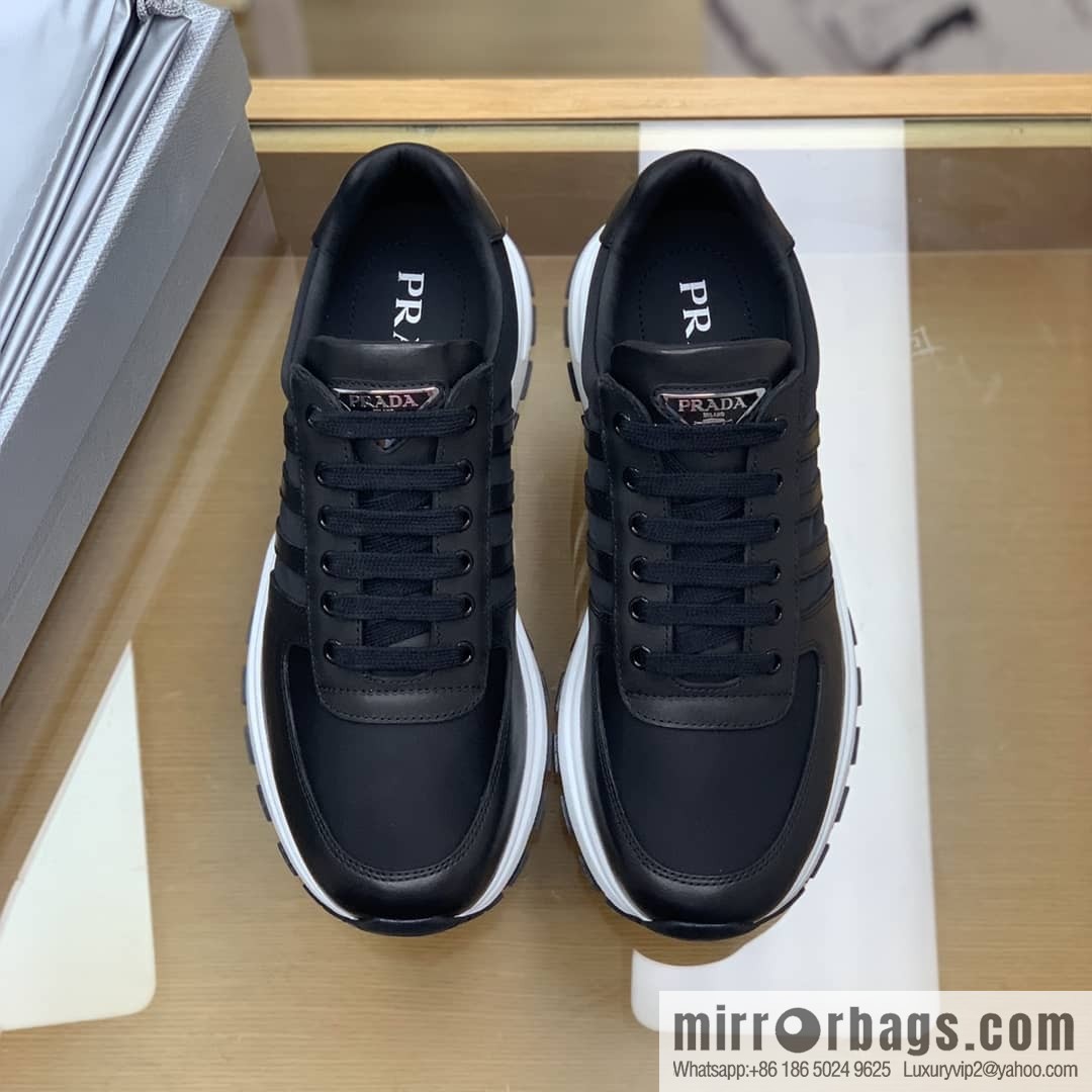 Prada is made of soft leather (fabric) and nylon patchwork men's sneakers