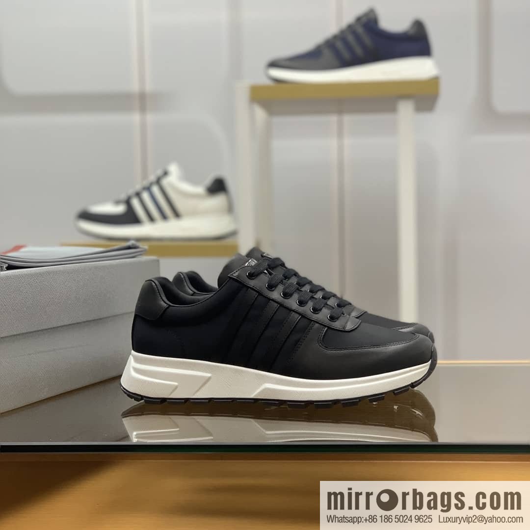 Prada is made of soft leather (fabric) and nylon patchwork men's sneakers