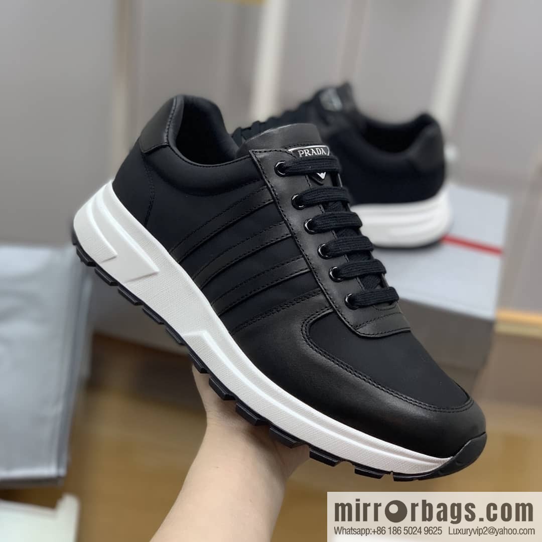 Prada is made of soft leather (fabric) and nylon patchwork men's sneakers