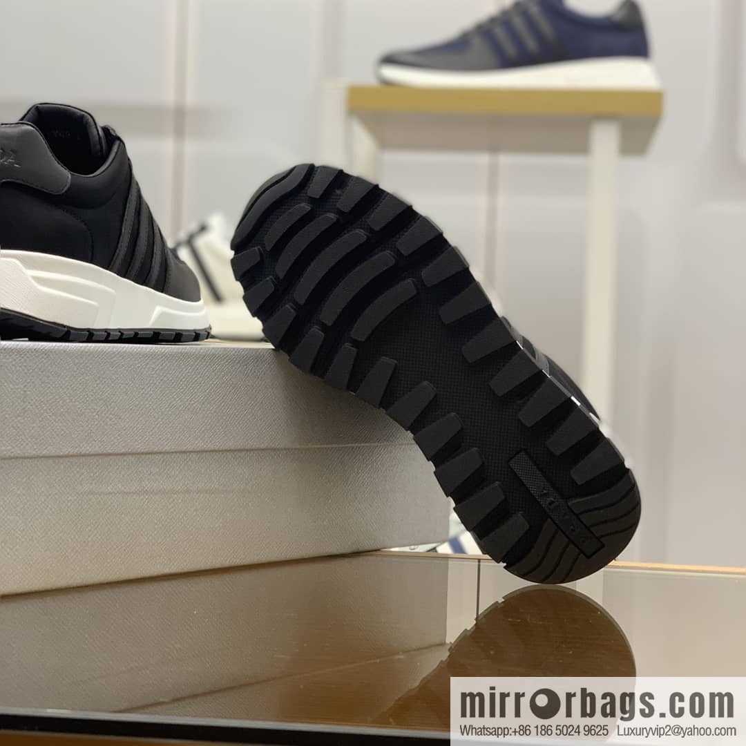 Prada is made of soft leather (fabric) and nylon patchwork men's sneakers