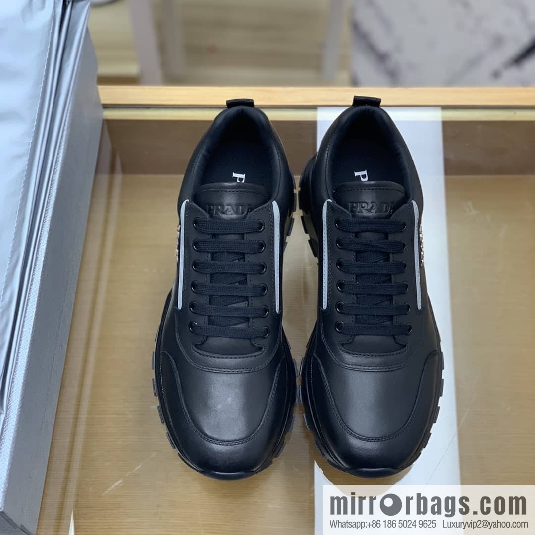 PRADA Prada uses soft leather (fabric), tongue embossed logo letters men's sneakers