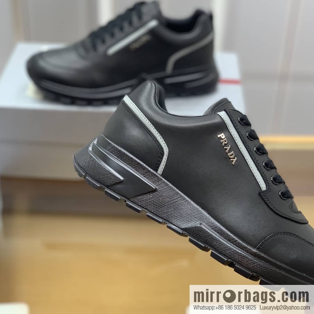 PRADA Prada uses soft leather (fabric), tongue embossed logo letters men's sneakers