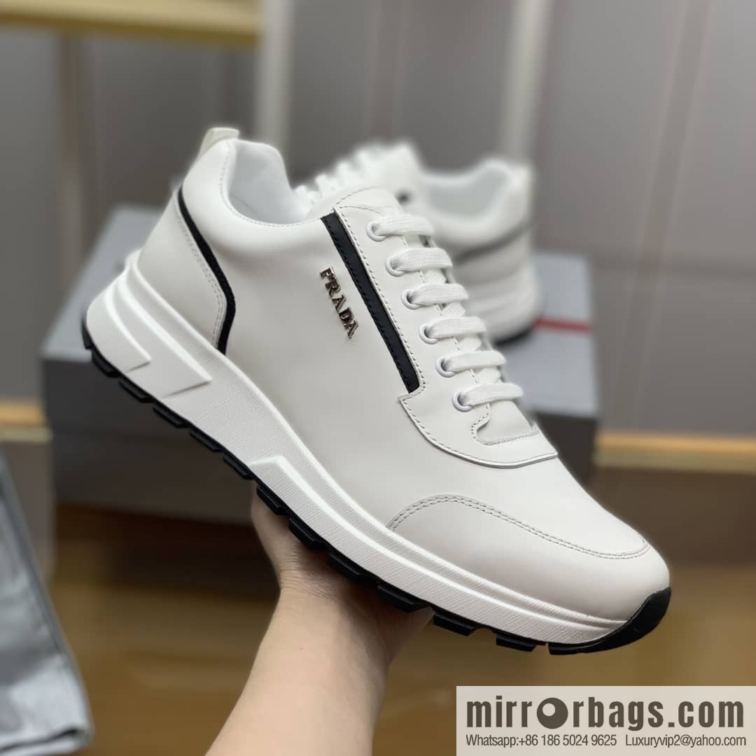 PRADA Prada uses soft leather (fabric), tongue embossed logo letters men's sneakers