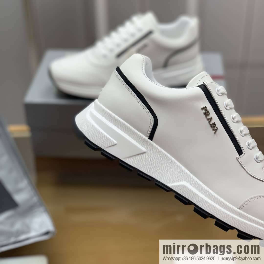 PRADA Prada uses soft leather (fabric), tongue embossed logo letters men's sneakers