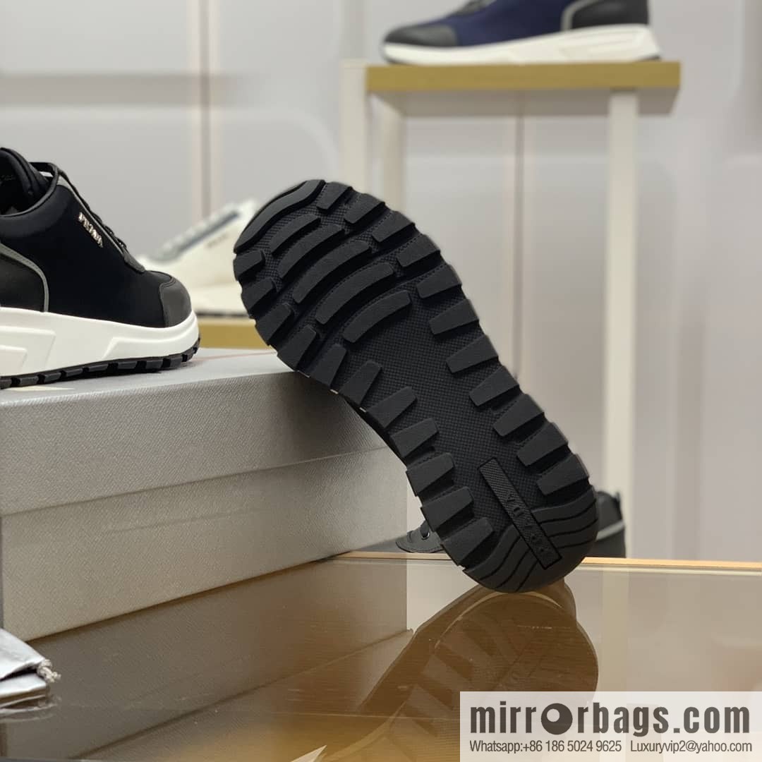 Prada is made of soft leather (fabric) and nylon patchwork men's sneakers