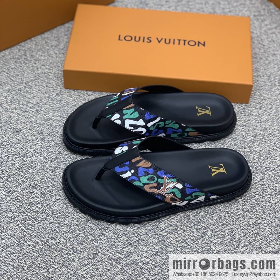 LV/Louis Vuitton features classic PVC men's sandals with black outsoles