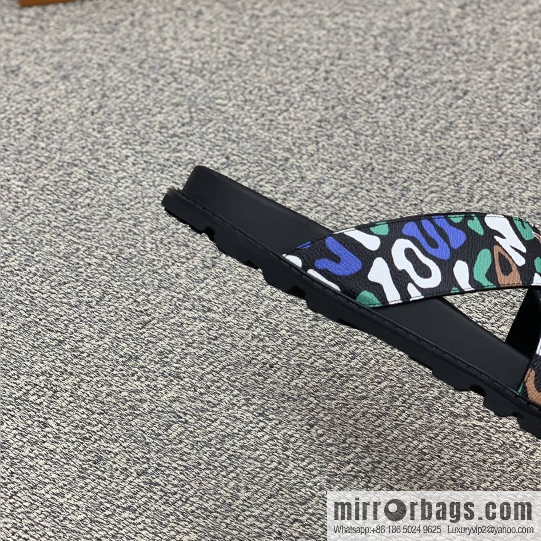 LV/Louis Vuitton features classic PVC men's sandals with black outsoles