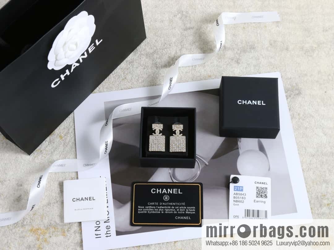 New ☑️ CHANEL Chanel double c full diamond perfume bottle necklace