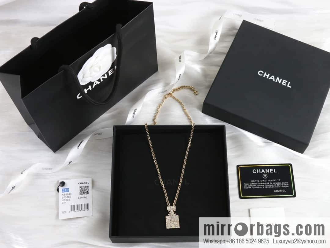 New ☑️ CHANEL Chanel double c full diamond perfume bottle necklace
