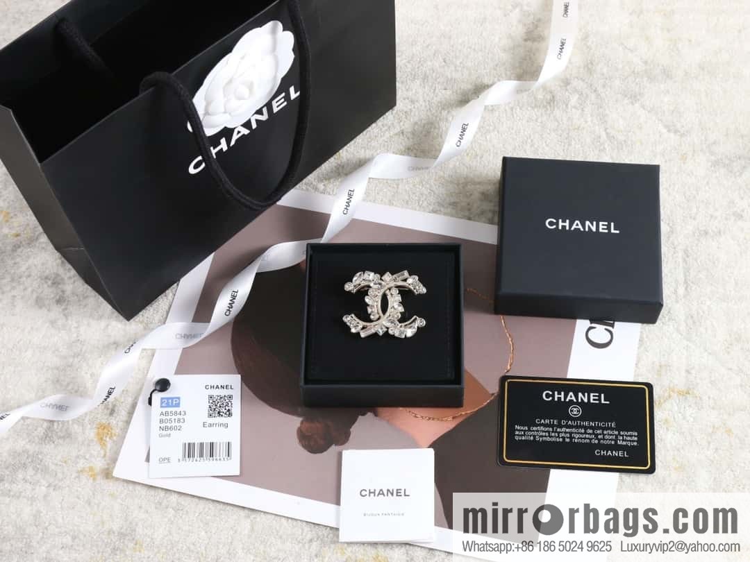 New ☑️ Chanel Double C Horse Eye Diamond Brooch