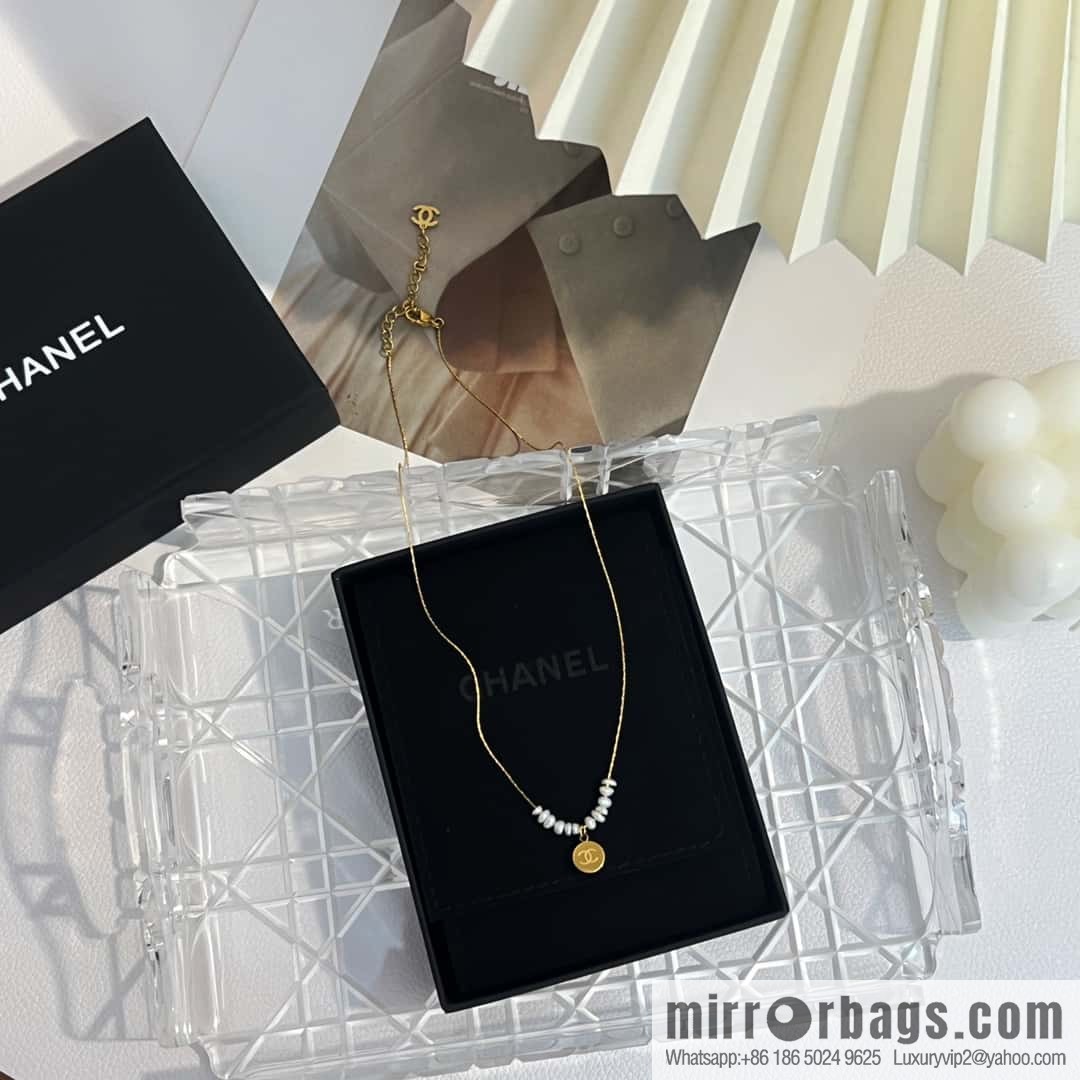 New ☑️ Chanel gold round double c irregular pearl necklace