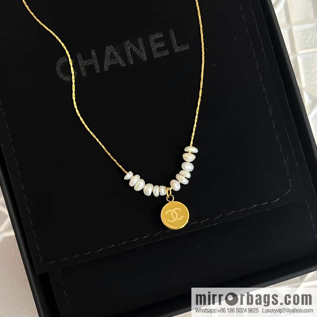 New ☑️ Chanel gold round double c irregular pearl necklace