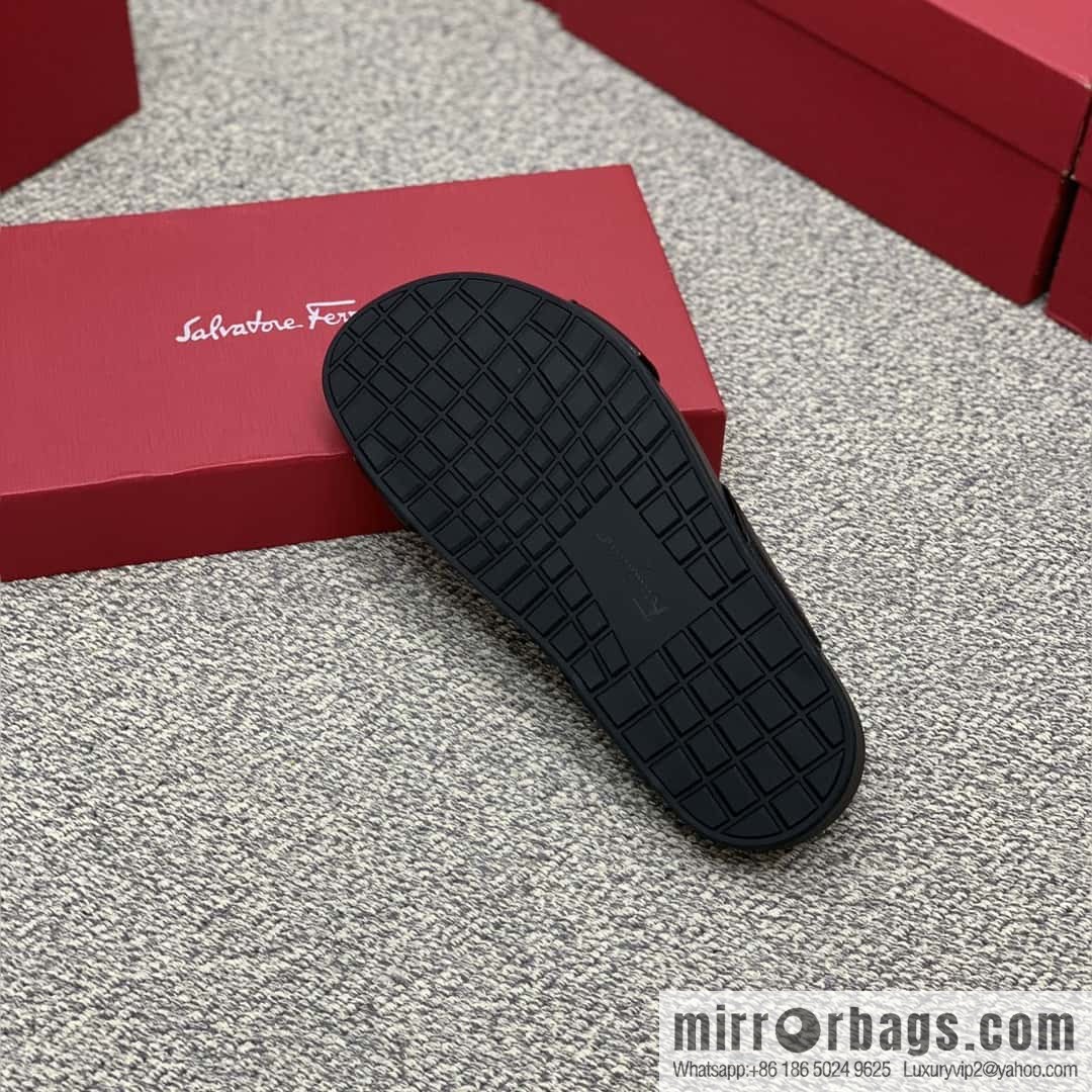 Ferragamo with black calfskin men's sandals