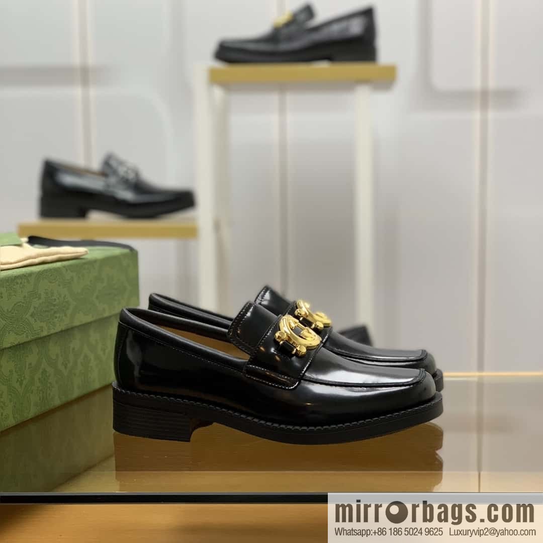 Gucci Gucci uses black smooth cow leather (fabric) carefully made men's loafers