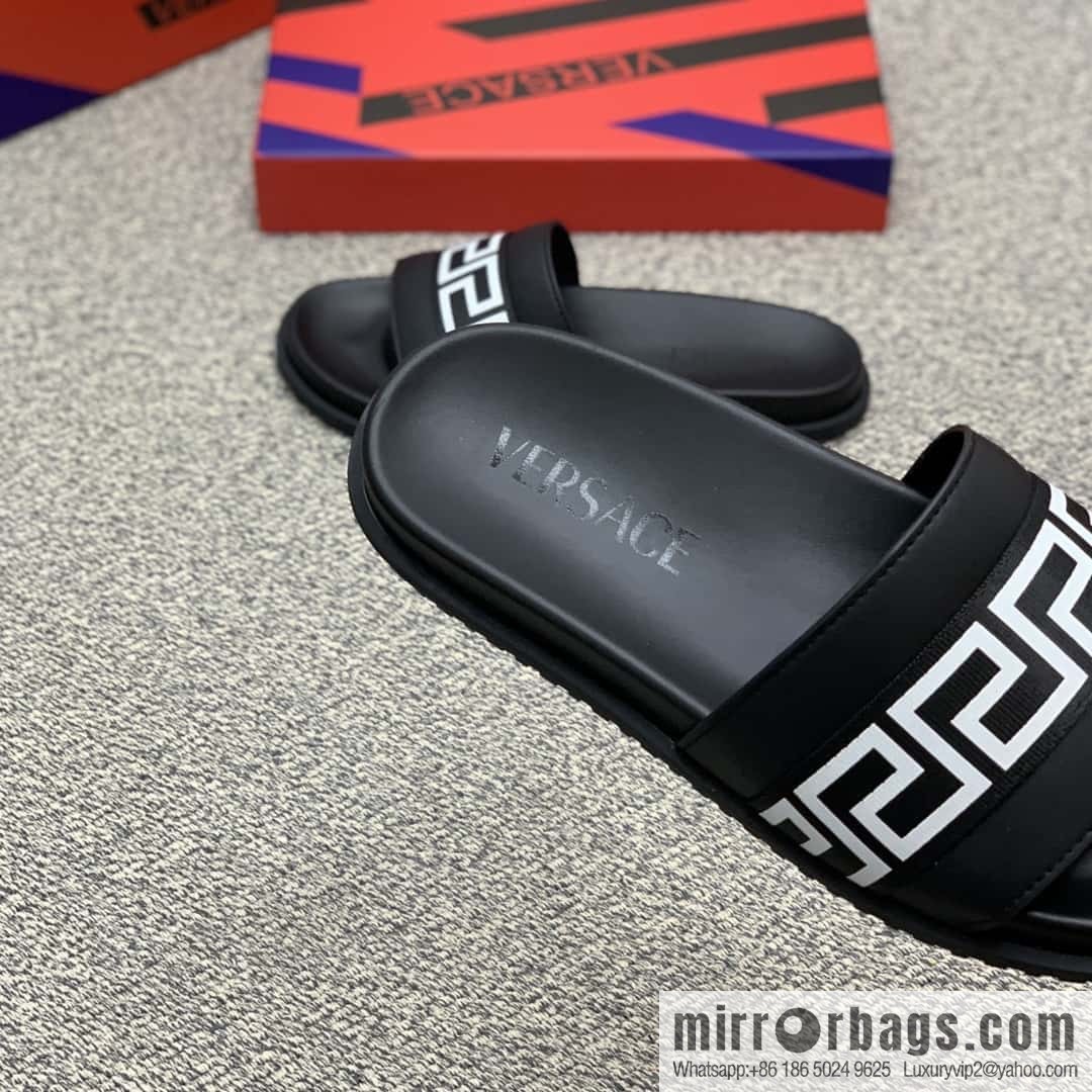 Versace uses black calfskin men's sandals