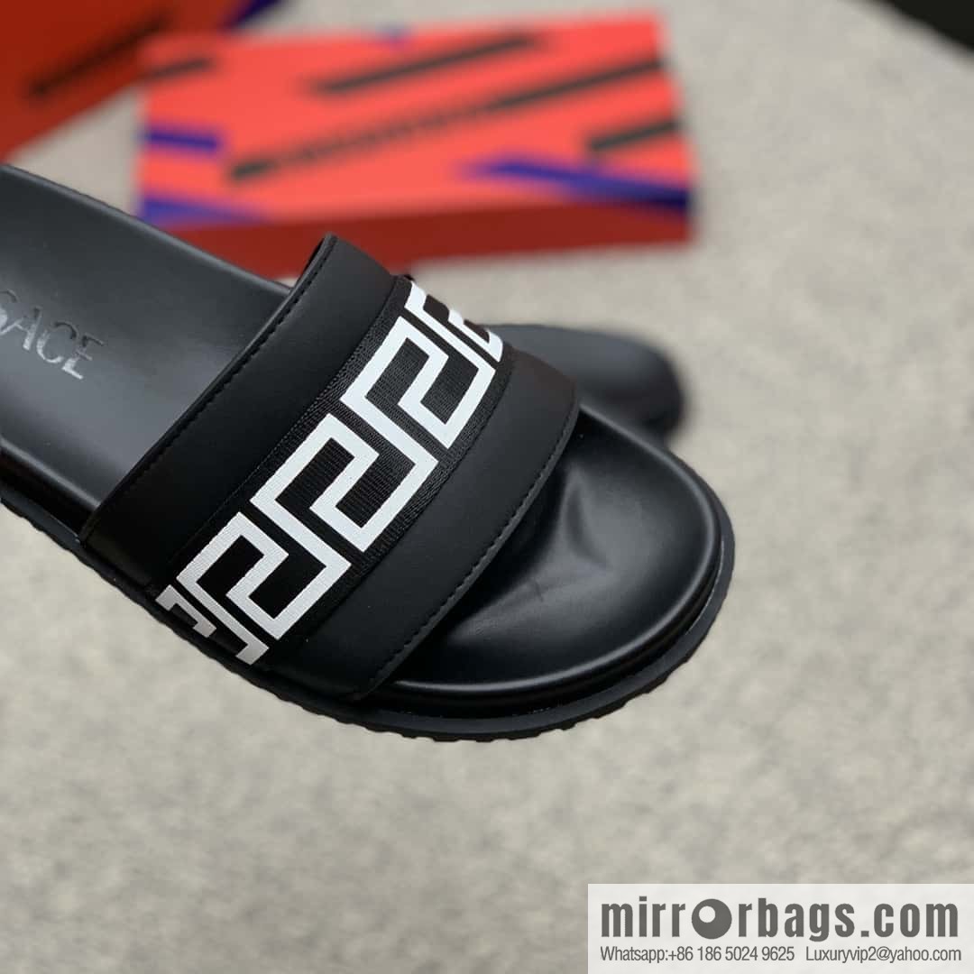Versace uses black calfskin men's sandals