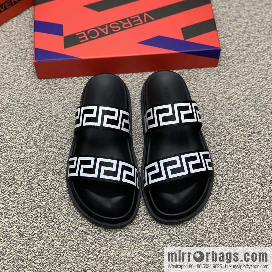 Versace uses black calfskin men's sandals