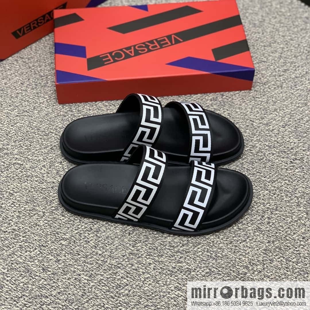 Versace uses black calfskin men's sandals