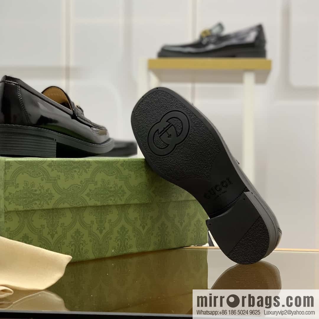 Gucci Gucci uses black smooth cow leather (fabric) carefully made men's loafers