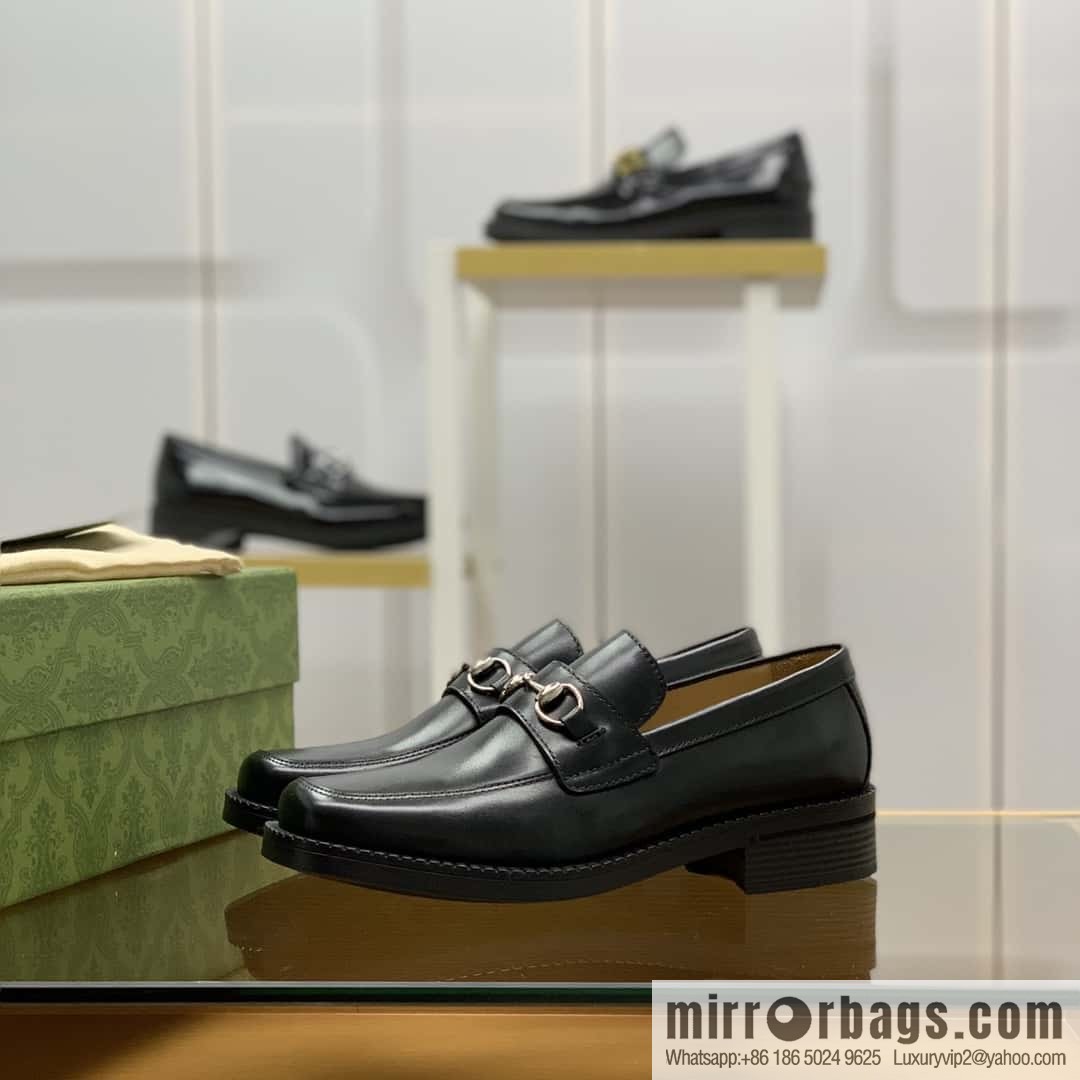 Gucci Gucci uses black smooth cow leather (fabric) carefully made men's loafers