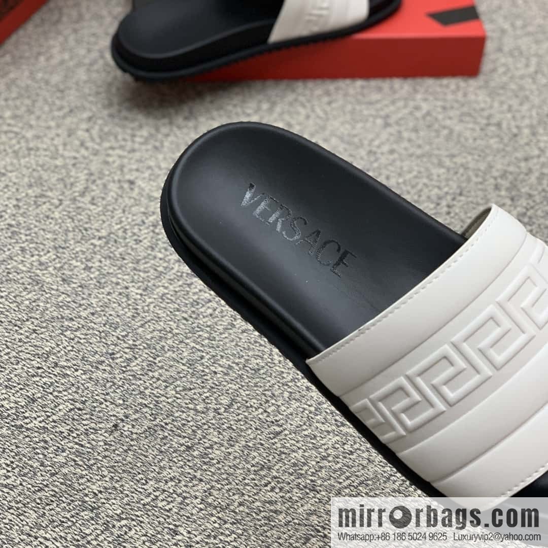 Versace uses black calfskin men's sandals