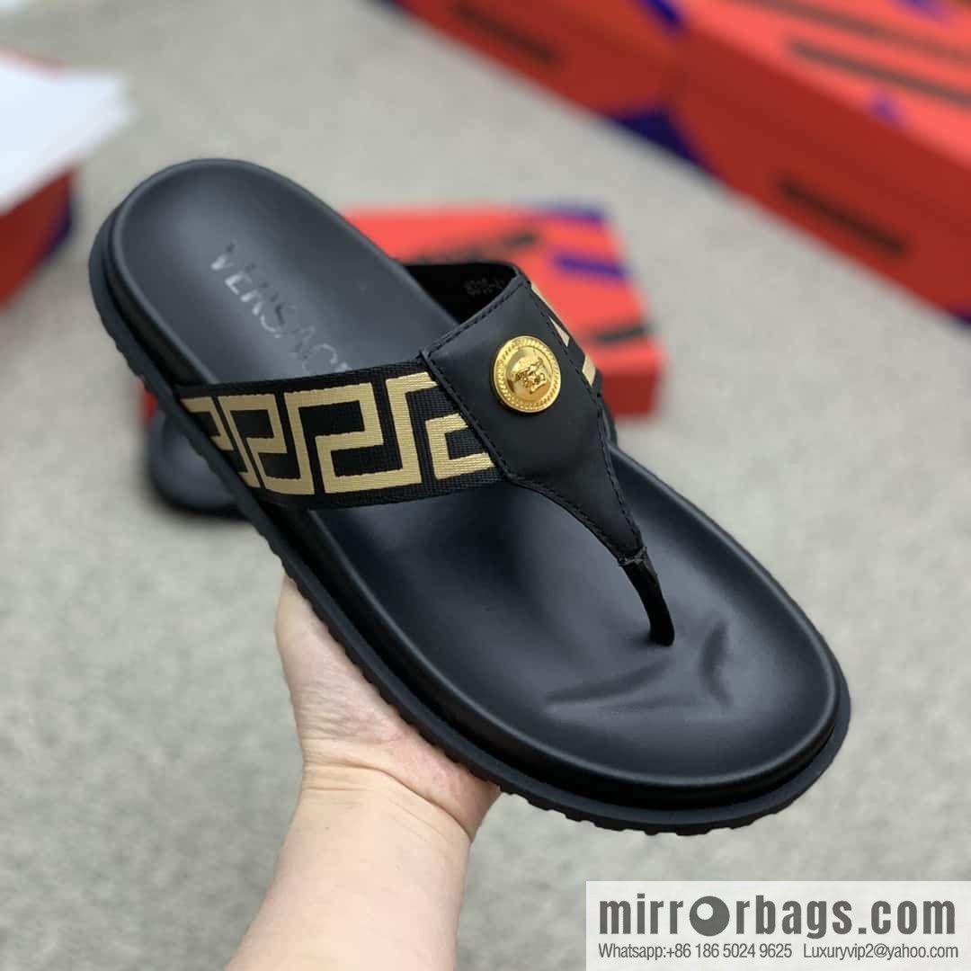 Versace uses black calfskin men's sandals