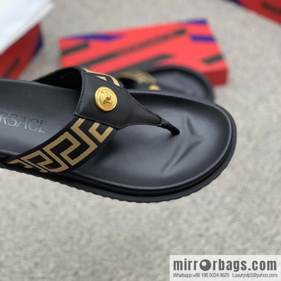 Versace uses black calfskin men's sandals