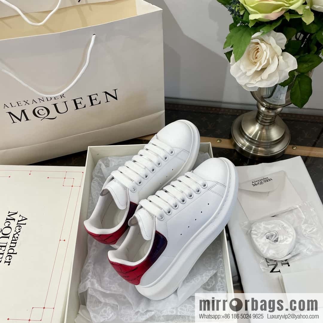 Alexander McQueen, Unisex sneakers made of calfskin