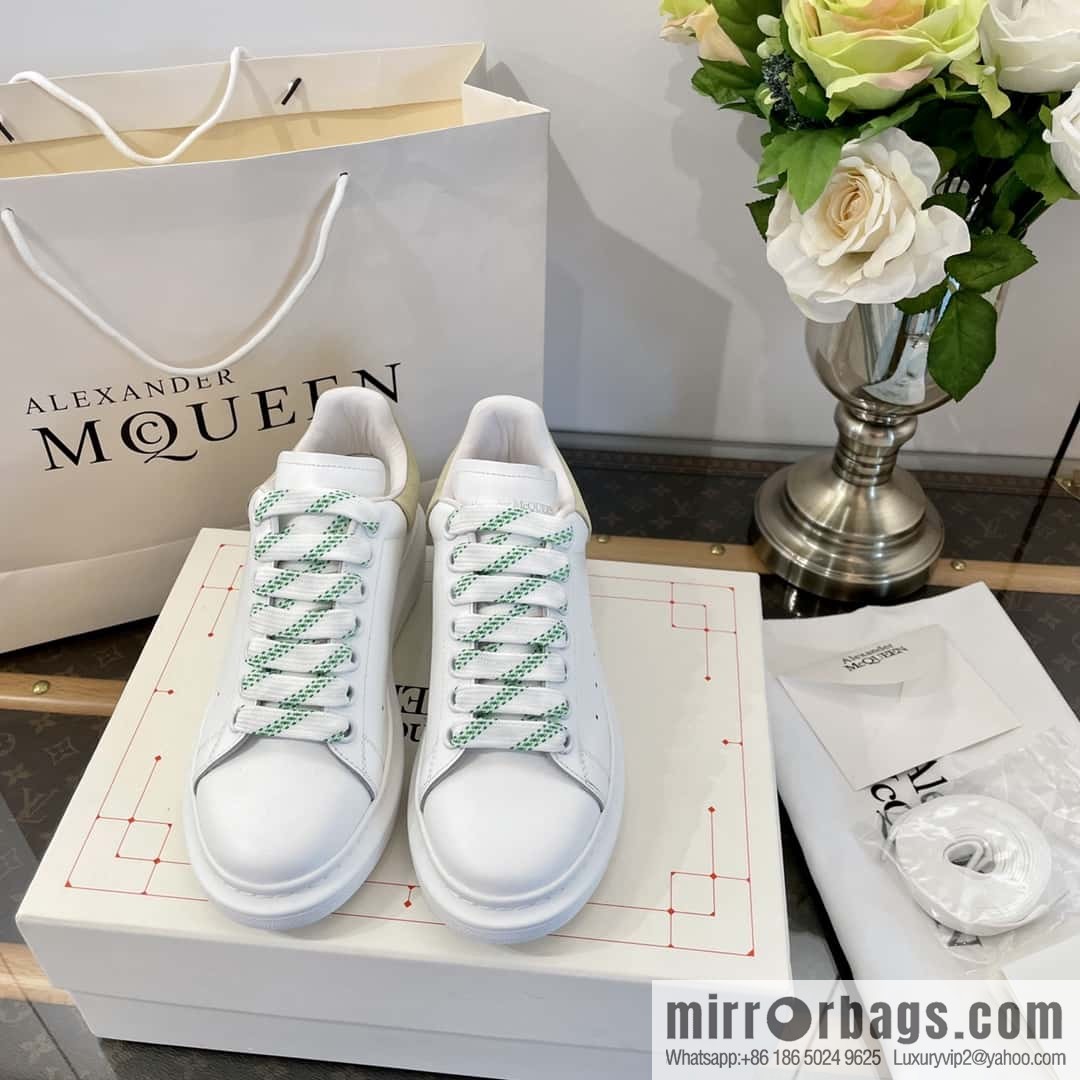 Alexander McQueen, Unisex sneakers made of calfskin