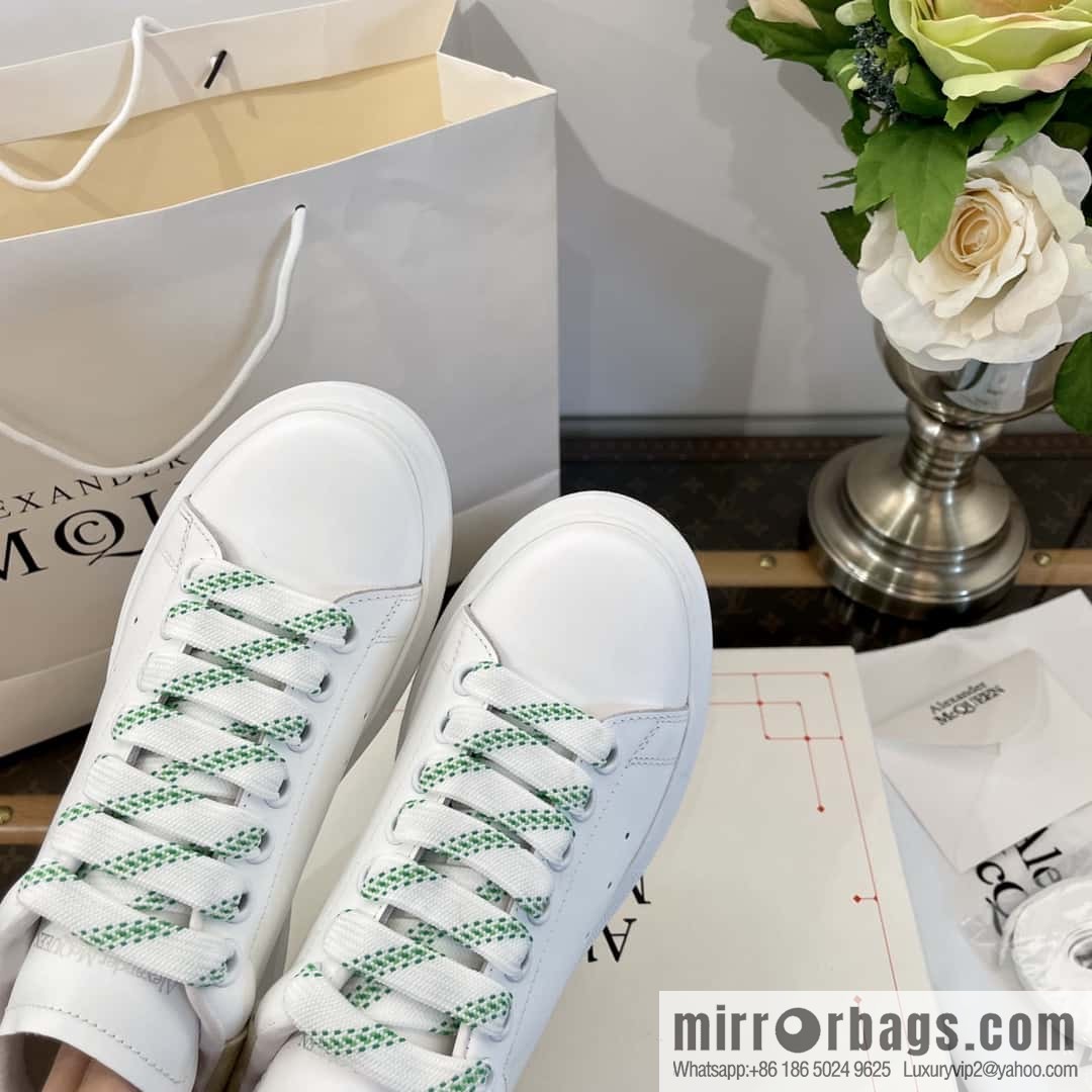 Alexander McQueen, Unisex sneakers made of calfskin