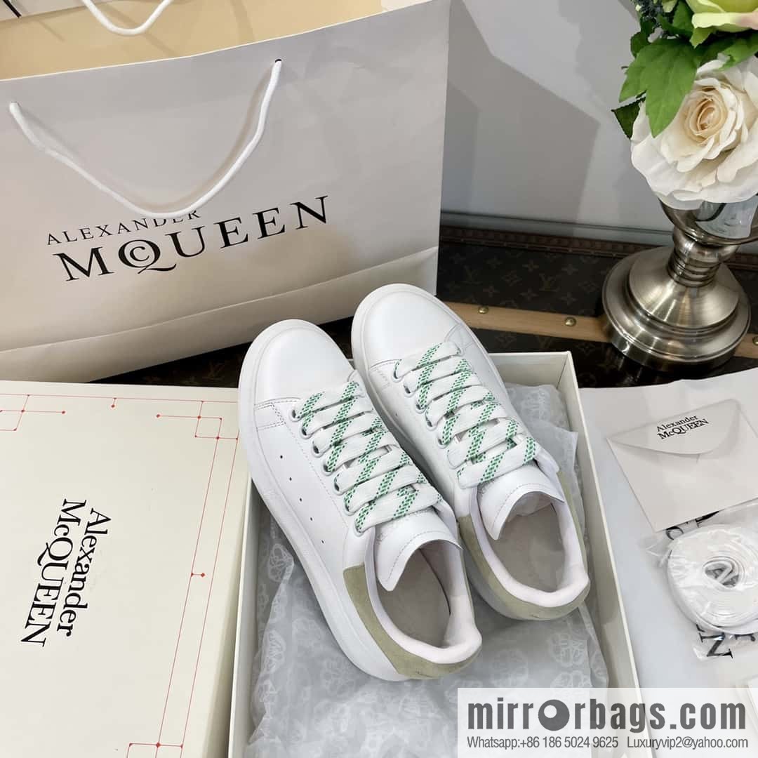 Alexander McQueen, Unisex sneakers made of calfskin