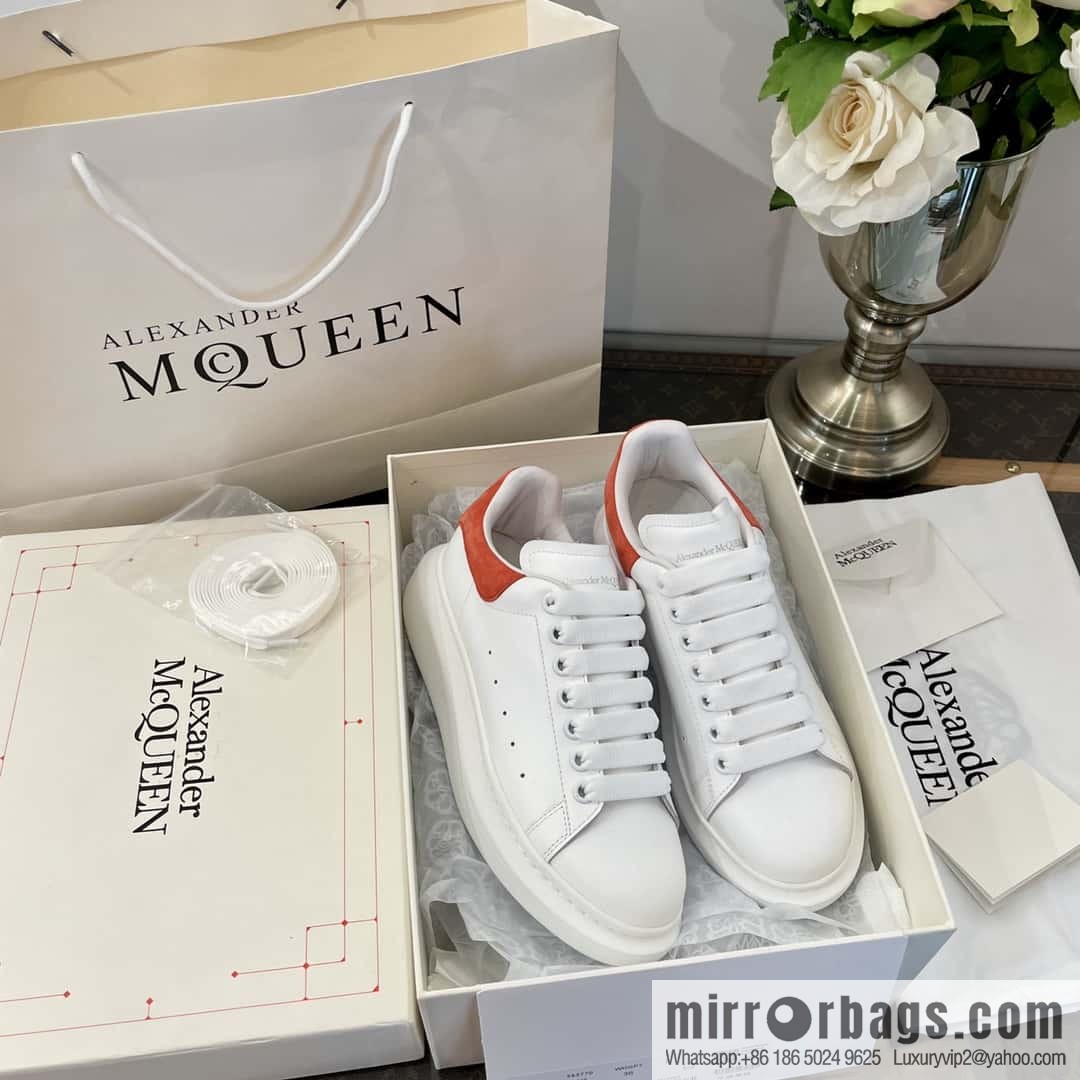 Alexander McQueen, Unisex sneakers made of calfskin