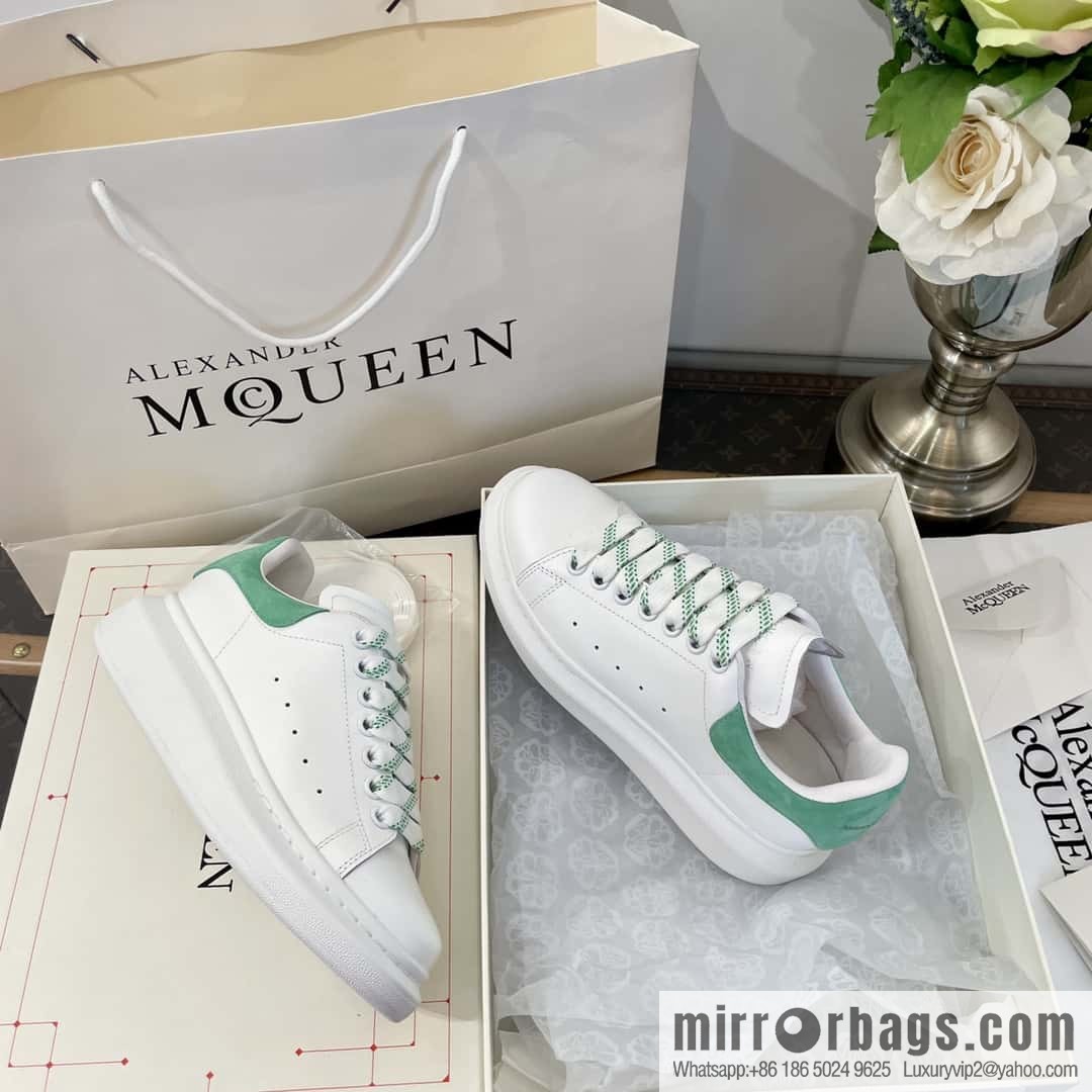 Alexander McQueen, Unisex sneakers made of calfskin