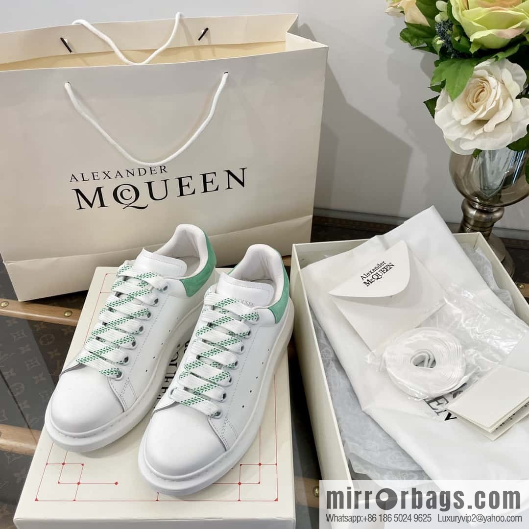 Alexander McQueen, Unisex sneakers made of calfskin
