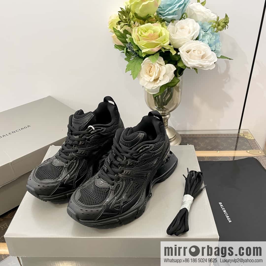 𝐁𝐚𝐥𝐞𝐧𝐜𝐢𝐚𝐠𝐚|||𝐗-𝐏𝐚𝐧𝐝𝐞𝐫 series. Vintage old spring shoes
