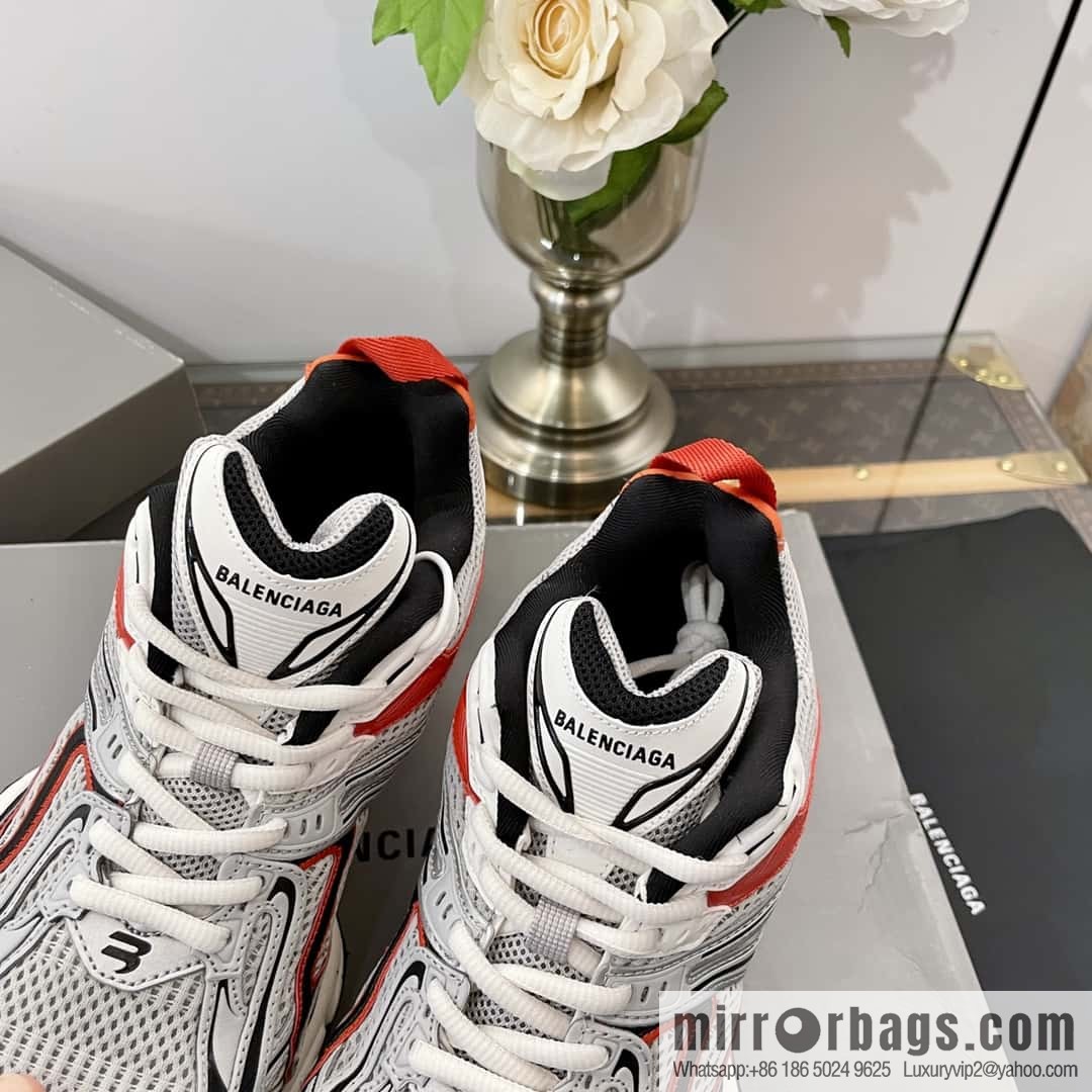 𝐁𝐚𝐥𝐞𝐧𝐜𝐢𝐚𝐠𝐚|||𝐗-𝐏𝐚𝐧𝐝𝐞𝐫 series. Vintage old spring shoes