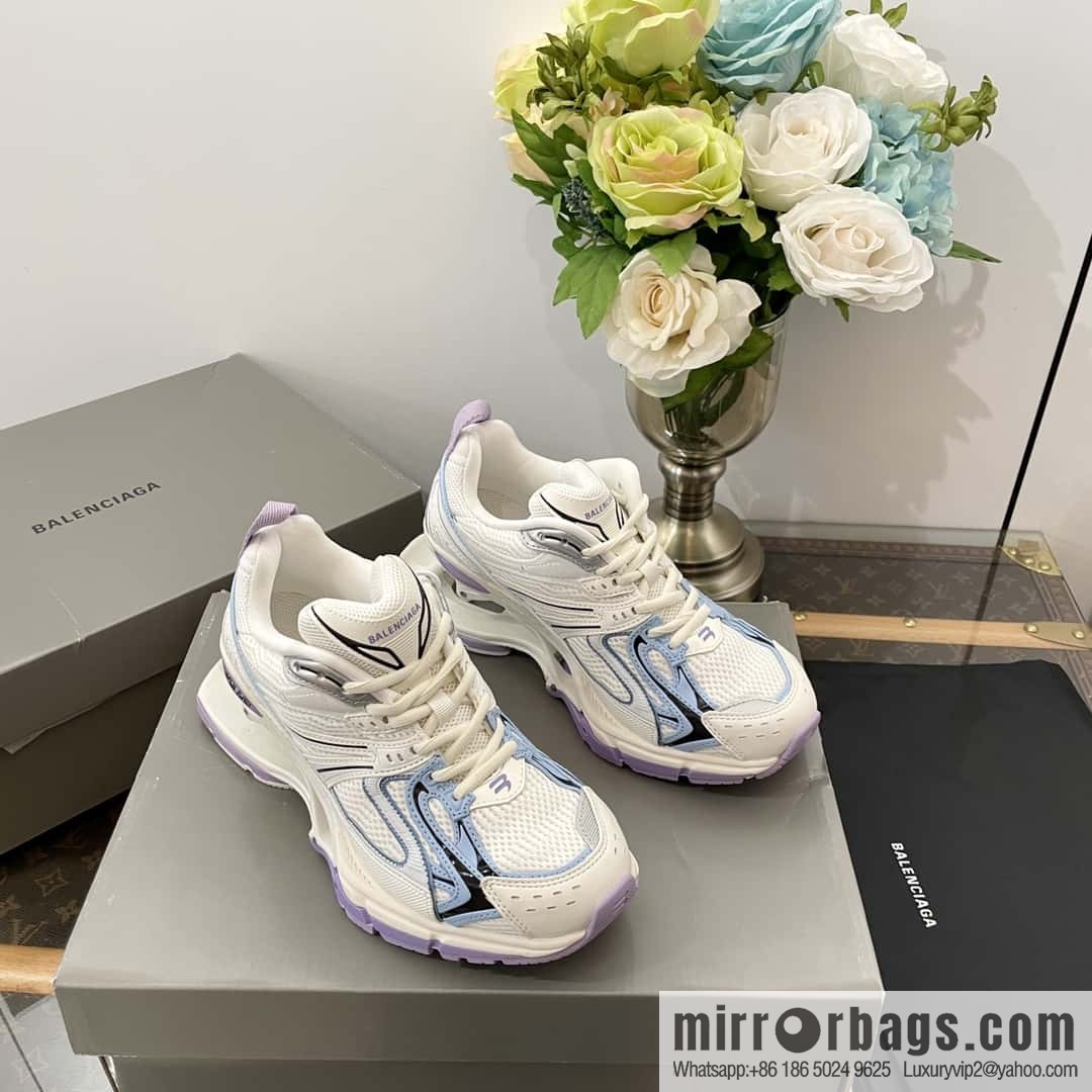 𝐁𝐚𝐥𝐞𝐧𝐜𝐢𝐚𝐠𝐚|||𝐗-𝐏𝐚𝐧𝐝𝐞𝐫 series. Vintage old spring shoes