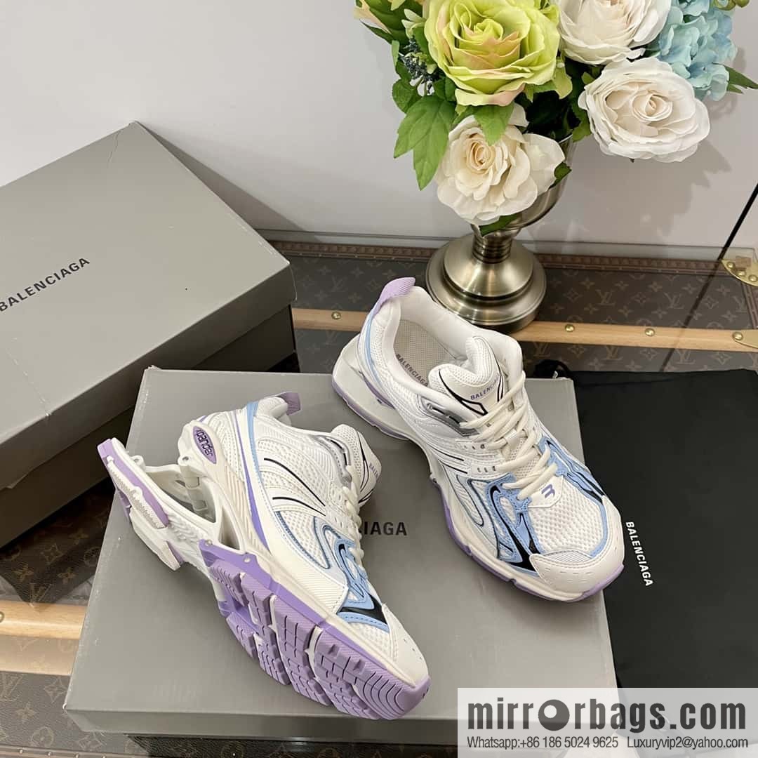 𝐁𝐚𝐥𝐞𝐧𝐜𝐢𝐚𝐠𝐚|||𝐗-𝐏𝐚𝐧𝐝𝐞𝐫 series. Vintage old spring shoes