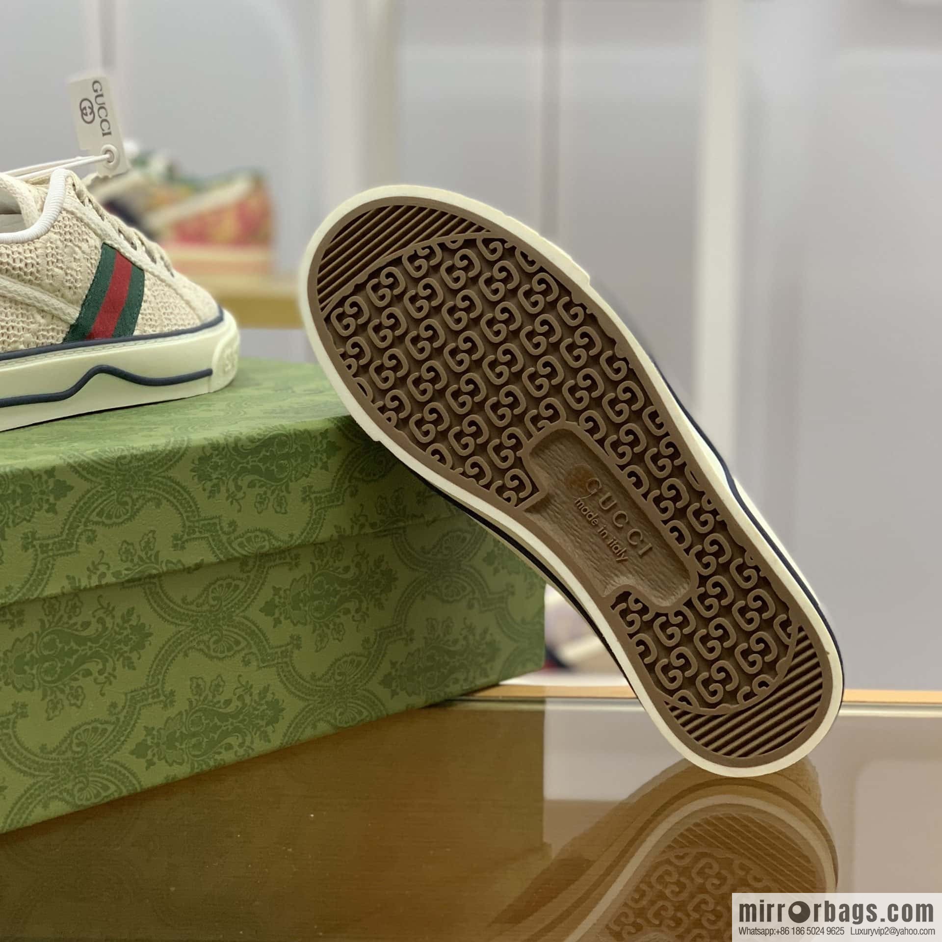 Gucci Gucci uses GG embroidery cotton crocheted fabric [G home 1977 Unisex canvas shoes]