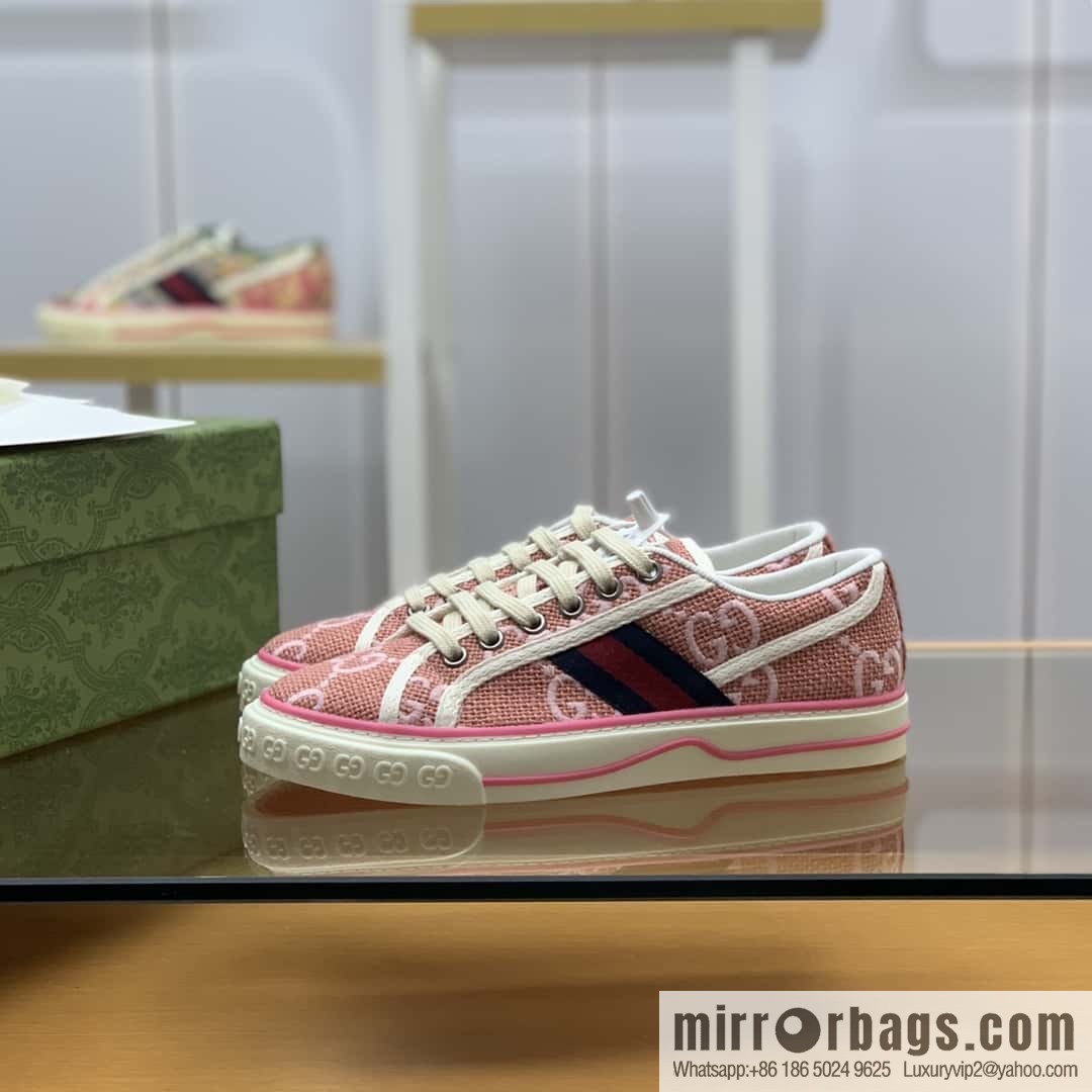 Gucci Gucci uses light pink and white double G embroidery cotton crocheted fabric [G home 1977 women's canvas shoes]