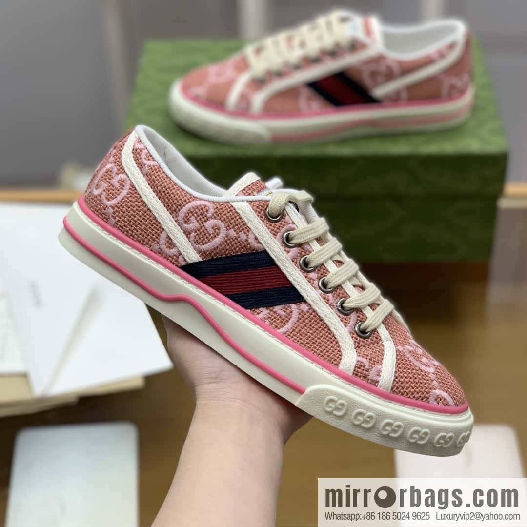 Gucci Gucci uses light pink and white double G embroidery cotton crocheted fabric [G home 1977 women's canvas shoes]