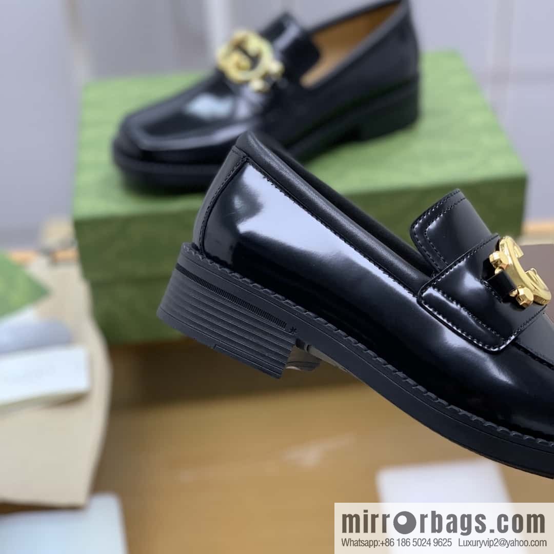 Gucci Gucci uses black smooth cow leather (fabric) carefully made men's loafers