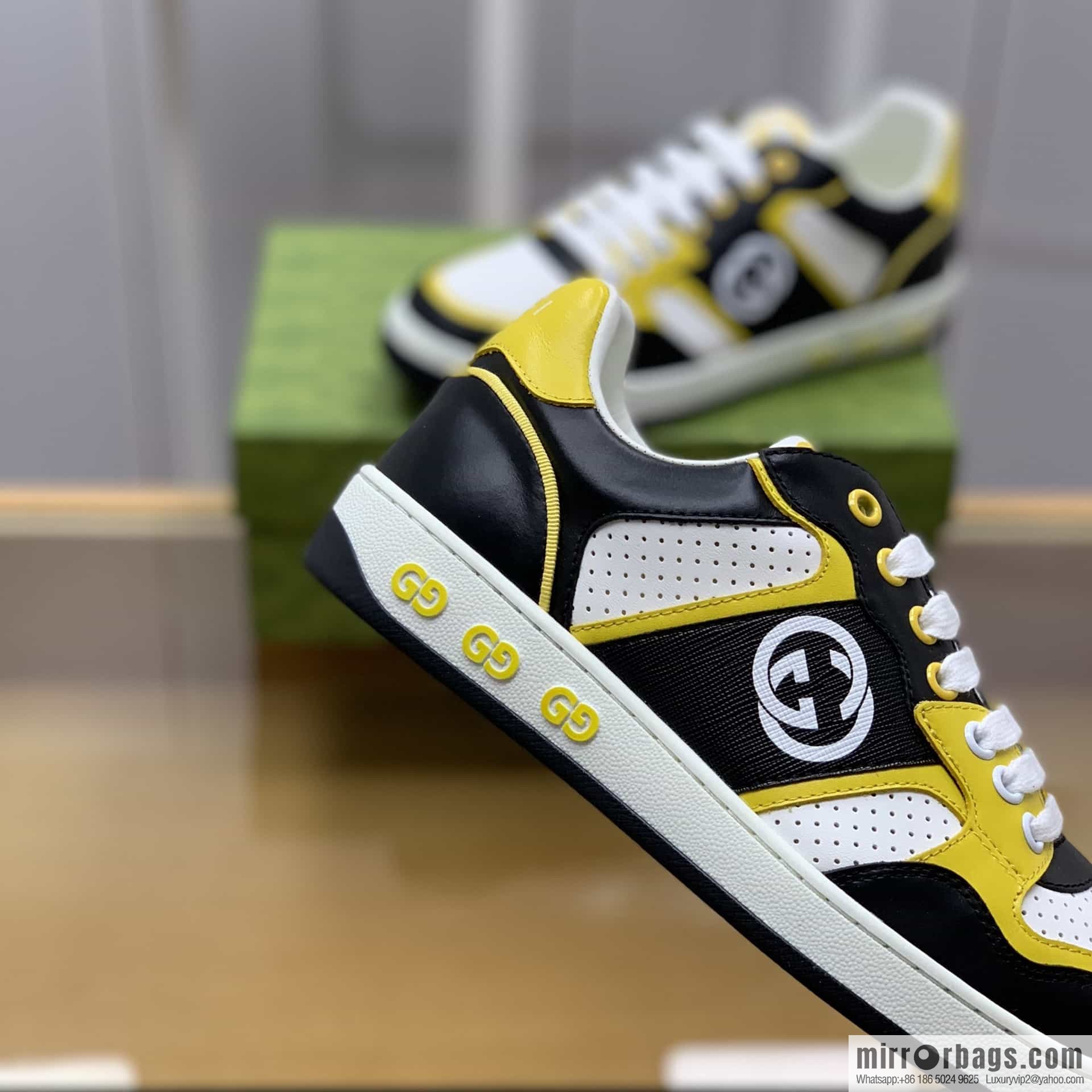 Gucci Gucci uses color matching leather and integrates iconic elements into men's casual shoes