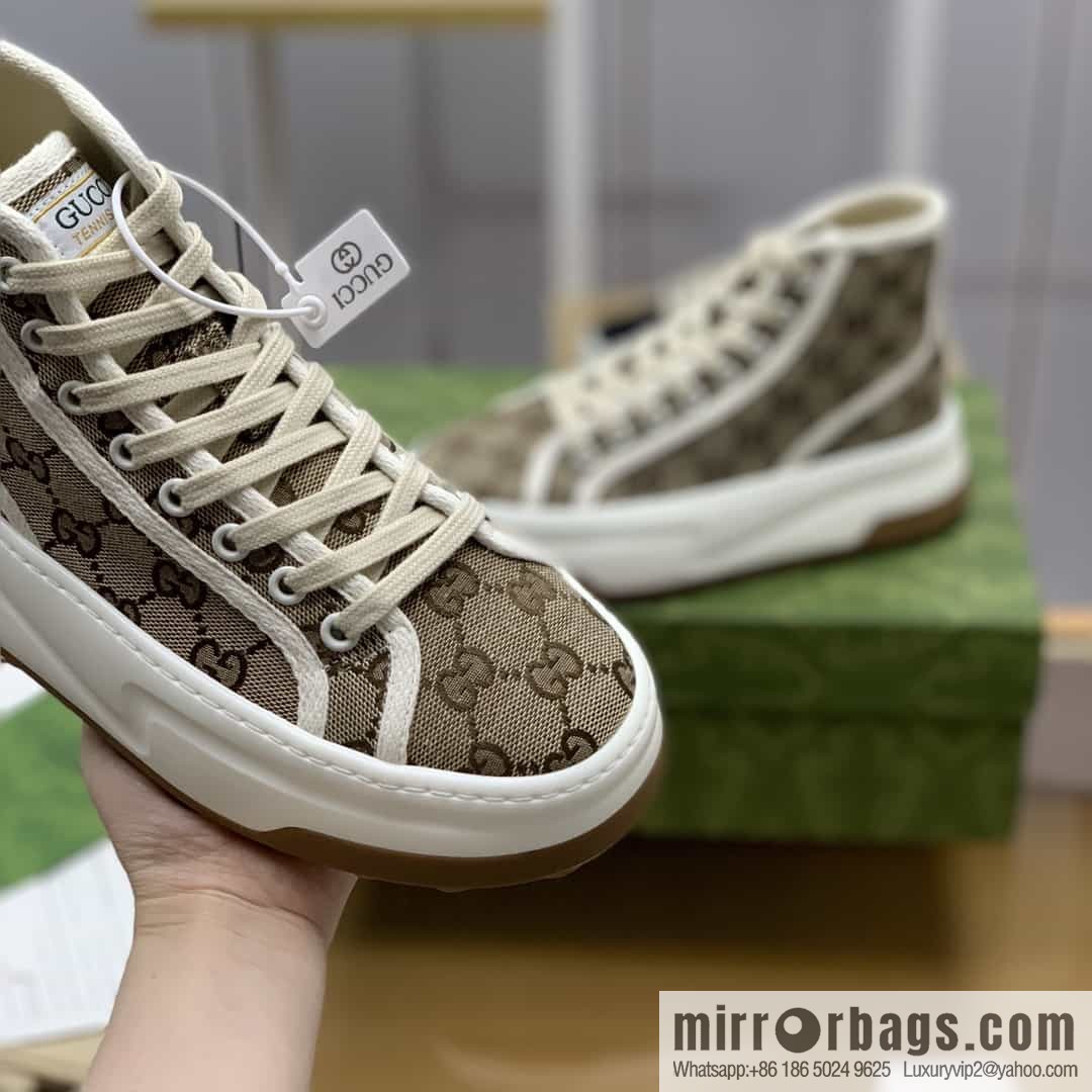 Gucci Gucci uses apricot classic GG canvas to make women's sports and leisure platform shoes