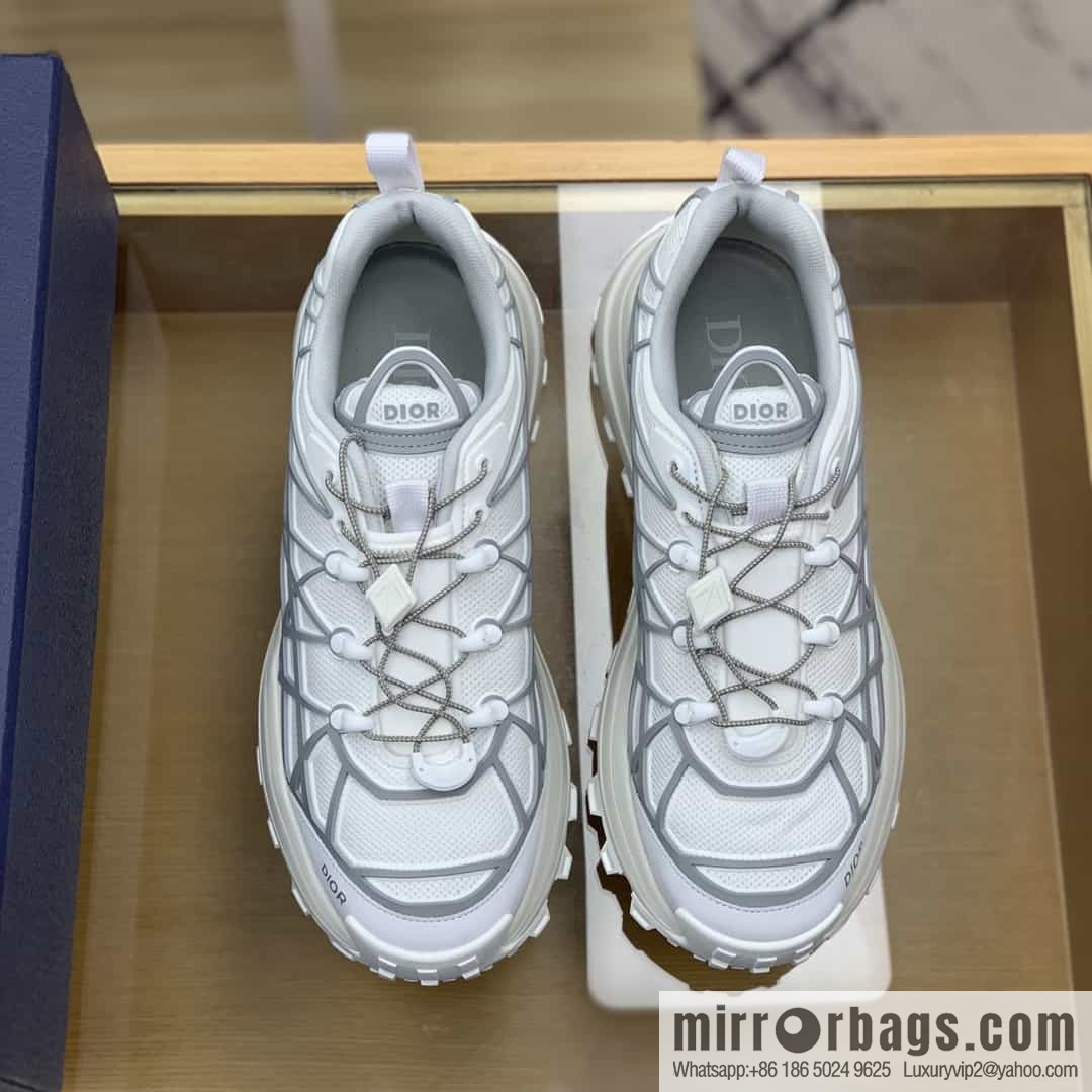 Dior Dior makes new men's B31 sports and leisure shoes with white mesh fabric